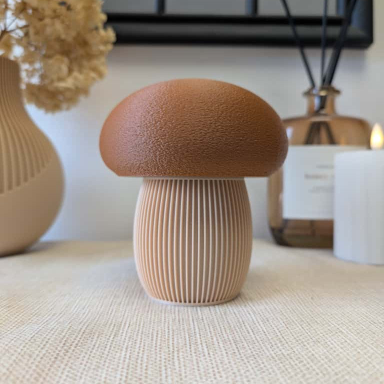 3D-gedruckter Deko-Pilz in Braun Beige mit samtiger Oberfläche – Herbstdeko von K Design